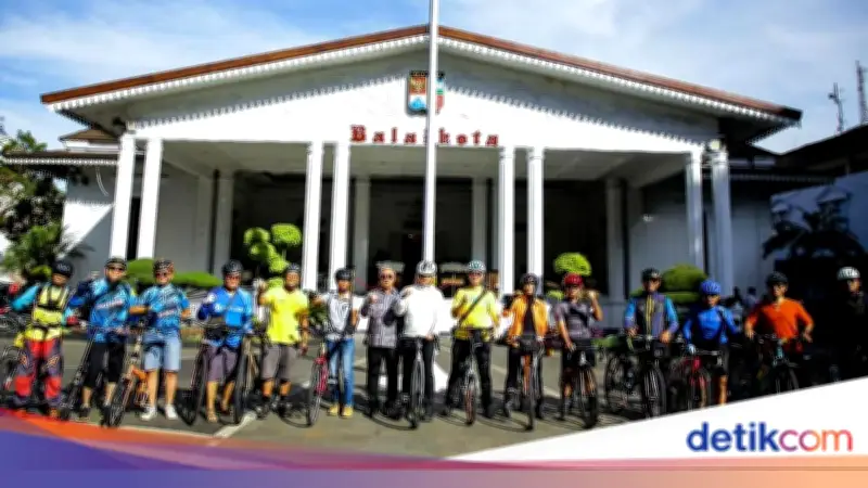 Wamendagri Apresiasi Disiplin WFH ASN di Bogor dengan Pengawasan Teknologi