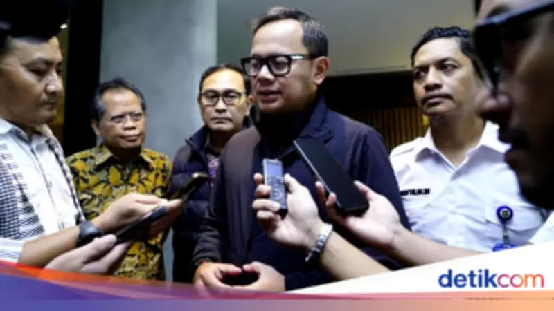 Wamendagri: Kaderisasi Capres Dambaan Partai, Namun Tak Mudah