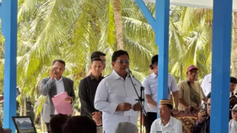 Wamentrans Viva Yoga Serahkan 109 SHM di Gorontalo, Pesan Khusus untuk Warga Transmigrasi