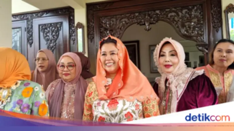 Yenny Wahid Apresiasi Keputusan Prabowo Tak Naikkan Harga BBM: Dampak Positif untuk Dapur