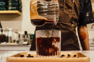 Benarkah Minum Kopi Kurangi Risiko Stres dan Cemas?