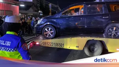 Bocah 7 Tahun Selamat dari Kecelakaan Maut Mobil Tabrak Gerobak Nasi Goreng di Garut