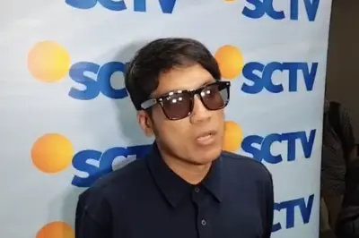 Desta Jalani Debut Sebagai Host The Icon Indonesia, Ditemani Omesh