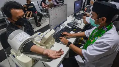 Dokter Ribka Tetap Bertugas di Puskesmas Meski ASN WFH, Ini Alasan dan Tantangannya