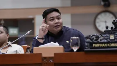 DPR Usulkan Impor Gula Rafinasi Hanya Lewat BUMN untuk Lindungi Petani Tebu