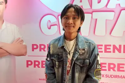 Fajar SadBoy Alami Kecelakaan Tunggal di Jakarta Timur, Jalan Licin Jadi Penyebab