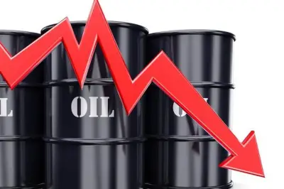 Harga Minyak Dunia Anjlok Usai Iran Buka Selat Hormuz untuk Kapal Dagang