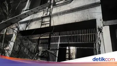 Kebakaran di Grogol Jakbar Tewaskan Lima Anggota Keluarga, Diduga Akibat Korsleting Listrik
