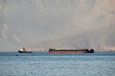 Ketegangan Selat Hormuz Meningkat, Dua Kapal India Diserang Saat Melintas