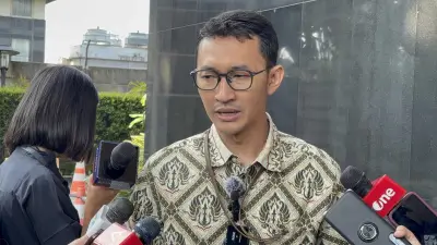 KPK Periksa Bos Rokok Haji Her Terkait Dugaan Korupsi Cukai di Jawa