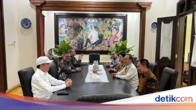 KPPU Audiensi dengan Jokowi, Apresiasi Perpres 100/2024 dan Minta Dukungan Amandemen UU