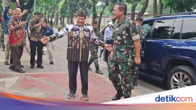 KSAU Marsekal Tonny Kunjungi Kraton Majapahit, Disambut Hangat AM Hendropriyono