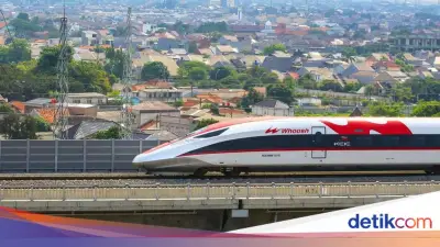 Penumpang Tahan Pintu Whoosh Bikin Kereta Cepat Terlambat, KCIC Mengecam