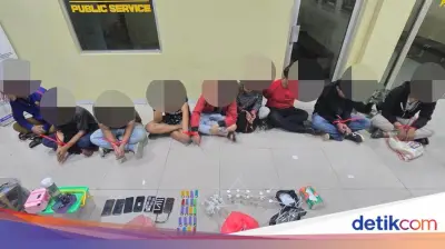 Polisi Tangkap 9 Pria Pesta Sabu di Pinggir Rel Tanah Abang Jakarta Pusat