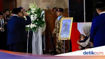 Prabowo Mengecam Keras Gugurnya 3 Prajurit TNI di Lebanon, Beri Penghormatan Terakhir