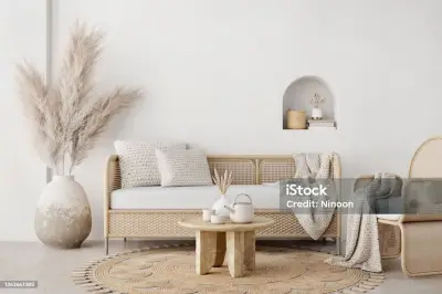 Rotan Alami vs Sintetis: Perbedaan, Keunggulan, dan Tips Memilih