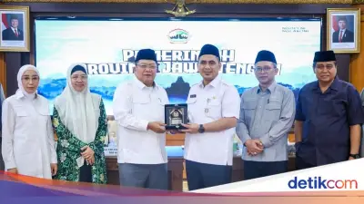Taj Yasin Dorong Percepatan Jambanisasi untuk 21 Ribu Rumah di Jateng