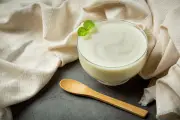 7 Makanan dengan Probiotik Lebih Tinggi dari Yogurt Menurut Pakar