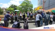 Aksi Solidaritas Peringati 30 Hari Penyiraman Air Keras ke Aktivis KontraS Andrie Yunus