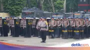 Brimob Polda Metro Periksa Kesiapan Pasukan Sambut May Day 2026