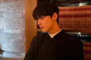 Cha Eun Woo Tampil Disiplin di Acara Band Militer, Curi Perhatian Penggemar
