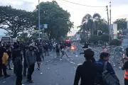 Demo di Kantor Gubernur Kaltim, Warga Protes Mobil Dinas Rp 8,5 M dan Renovasi Rumah Rp 25 M