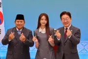 Foto Carmen Hearts2Hearts Bersama Prabowo dan Lee Jae Myung Jadi Sorotan