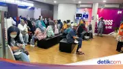 KA Tujuan Jogja Delay Tanpa Kepastian, Penumpang di Gambir Beralih ke Pesawat