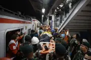KAI Buka Posko Tanggap Bencana di Stasiun Bekasi Timur untuk Keluarga Korban Kecelakaan KRL