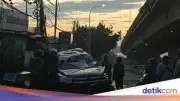 KAI Commuter Tuntut Ganti Rugi Pengemudi Mobil yang Tertemper KRL di Bogor