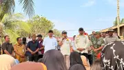 Kasatgas Tito Karnavian Temui Warga Terisolir Aceh Tamiang, Salurkan Bantuan dan Dengarkan Aspirasi