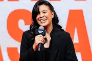 Netflix dan Starvision Plus Pecat Sabrina Rochelle dari Sutradara Rapijali