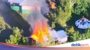 OPM Lekagak Telenggen Bakar Rumah di Puncak Papua, Warga Mengungsi ke Lokasi Aman
