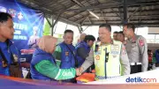Polantas Menyapa: Kakorlantas Perkuat Kolaborasi dengan Ojol Sukabumi Jelang May Day