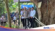Polres Serang Bangun Jembatan Gantung Baru untuk Gantikan Jembatan Bambu yang Hanyut