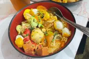 Resep Seblak Kuah Pedas Khas Bandung, Cemilan Viral yang Mudah Dibuat