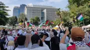 Ribuan Warga Berduka di Kedubes AS Jakarta, Doakan Tiga Prajurit TNI Gugur di Lebanon