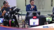 Seskab Tegaskan Pemerintahan Prabowo Stabil, BBM Subsidi Tak Naik Jadi Bukti