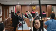Terdakwa LNG Sebut Replik Jaksa KPK Ilusi Hukum, Singgung Keuntungan Kontrak