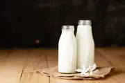 Waspada, Ini Tanda Susu Sudah Basi Meski Belum Lewat Tanggal Kedaluwarsa