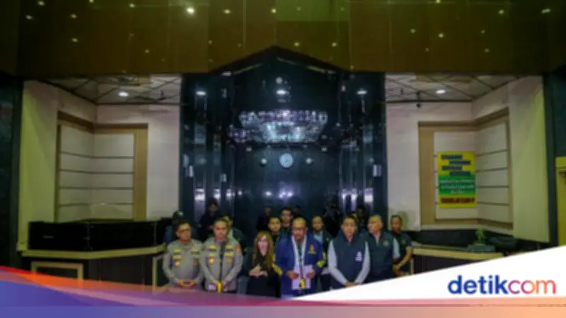 321 WNA dari 7 Negara Ditangkap dalam Penggerebekan Markas Judol di Jakbar