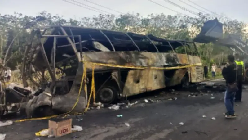 5 Fakta Terbaru Kecelakaan Maut Bus ALS vs Truk BBM di Sumsel, Korban 18 Orang