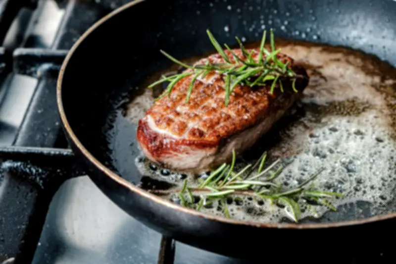 5 Metode Memasak Daging Terbaik untuk Menjaga Nutrisi