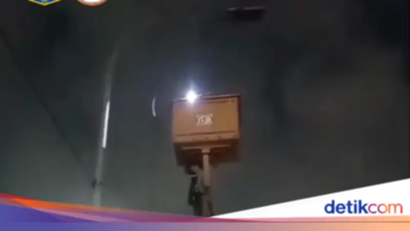 50 Lampu Jalan di Jakarta Timur Kembali Menyala Usai Dicuri Komponen Panel