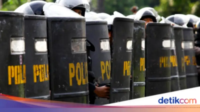 6.678 Personel Gabungan Disiagakan Amankan Demo Buruh di DPR