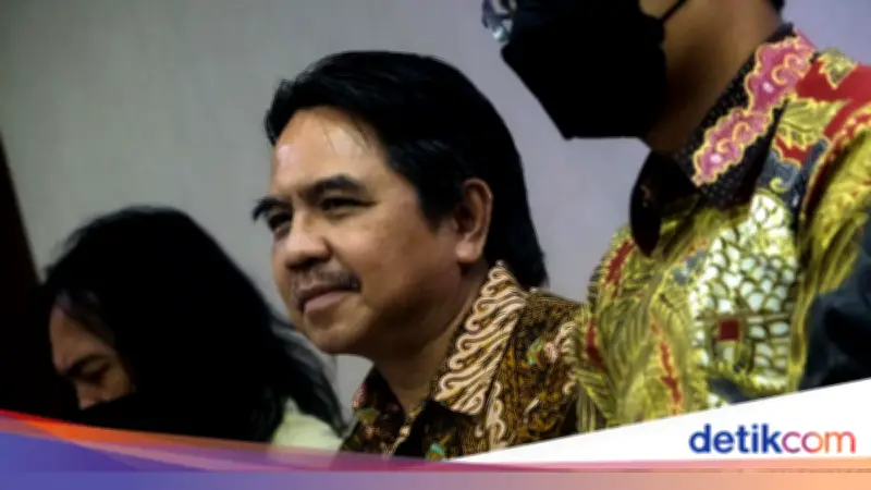 Ade Armando Ungkap Surat-surat Pemicu Dirinya Mundur dari PSI