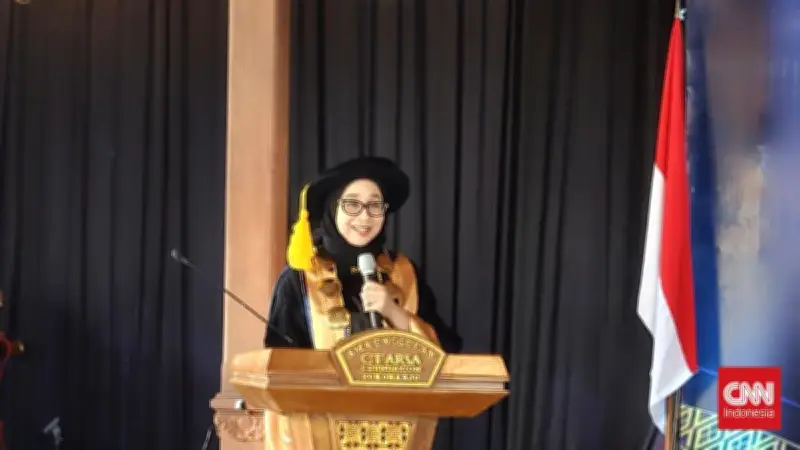 Anita Tanjung di Wisuda SMA CT Arsa: Semua Anak Berhak Sukses