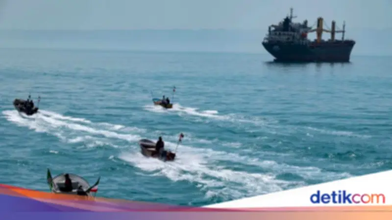 Armada Nyamuk Iran: Ancaman Gerilya Laut di Selat Hormuz