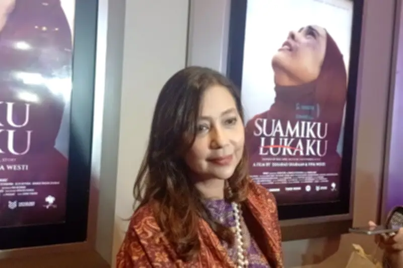 Ayu Azhari Bantu Cari Lokasi Syuting Film Suamiku Lukaku di Bangka