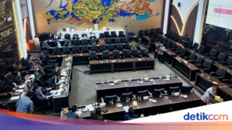 Baleg DPR Kebut Pembahasan RUU Satu Data Indonesia dan Air Minum